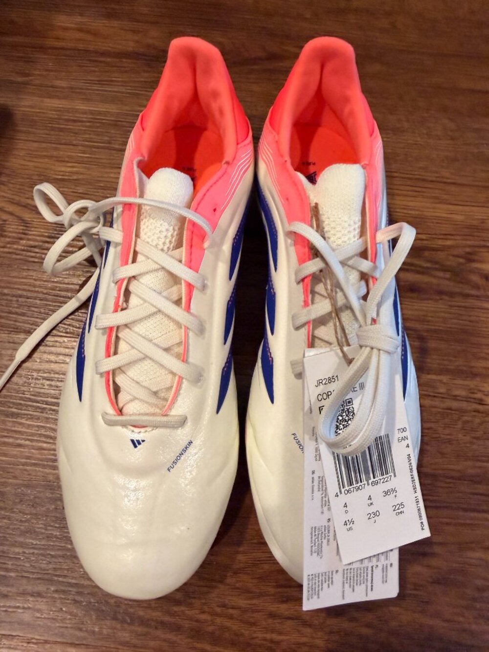 Copa Elite III - Youth Size 4.5 (Brand new in Box)